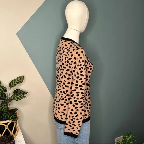 Halston Leopard Print Crew Neck Sweater Size S Animal Print Soft Luxe Pullover - Picture 4 of 9